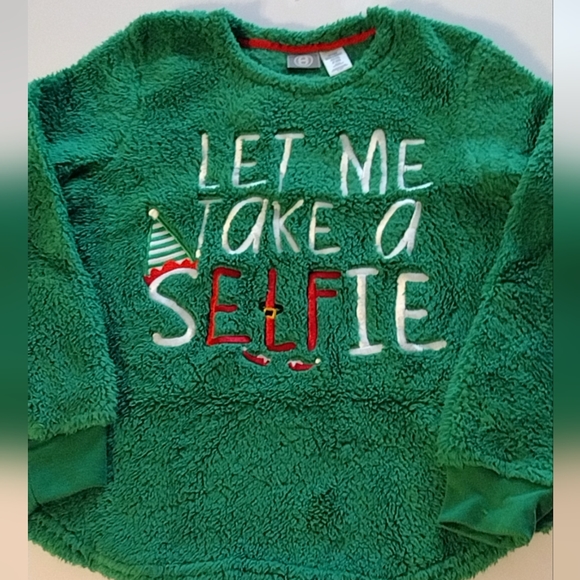 Fuzzy warm Christmas top with elf ornament - Picture 1 of 3